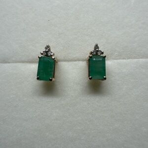 10K Yellow Gold Natural Diamond and Green Emerald May Birthstone Stud earrings